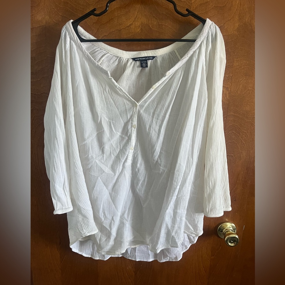 White long sleeve blouse